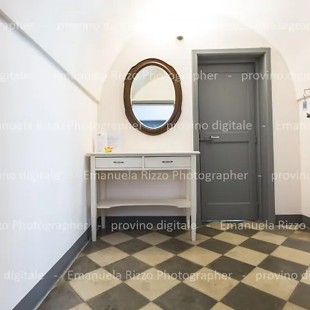 Palazzo Vallebona Bed & Breakfast 3*