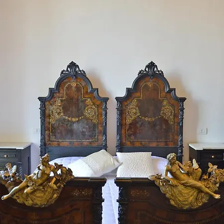 Palazzo Vallebona Bed and breakfast 3*