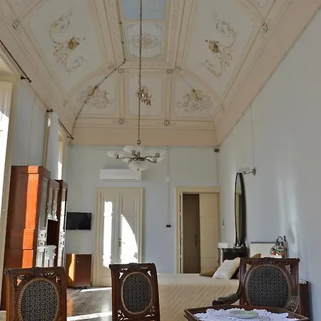Palazzo Vallebona לינה וארוחת בוקר