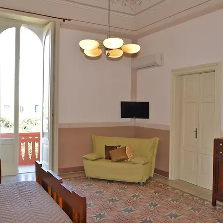 Palazzo Vallebona Couette-café