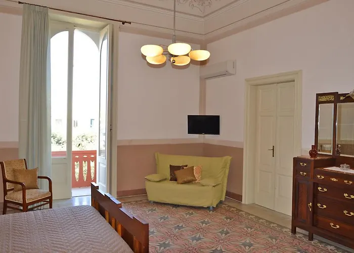 Palazzo Vallebona Готель типу 